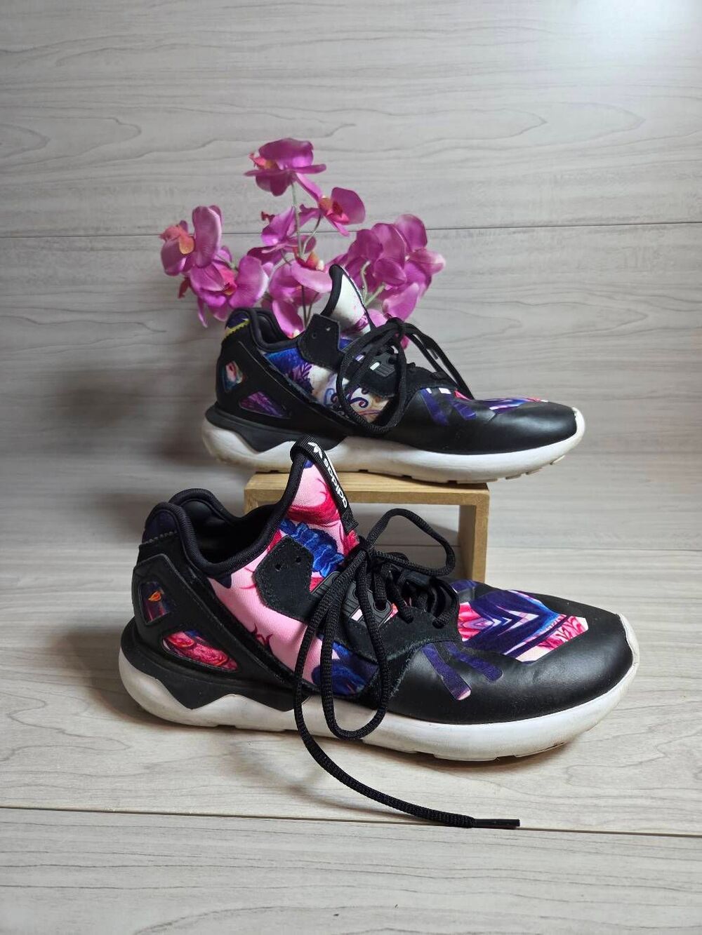 adidas Originals Tubular Runner Floral Print Sneakers Sz 9.5 Black Pink